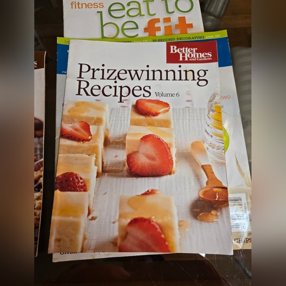 Assorted Recipe Magazine Collection - Picture 3 of 5